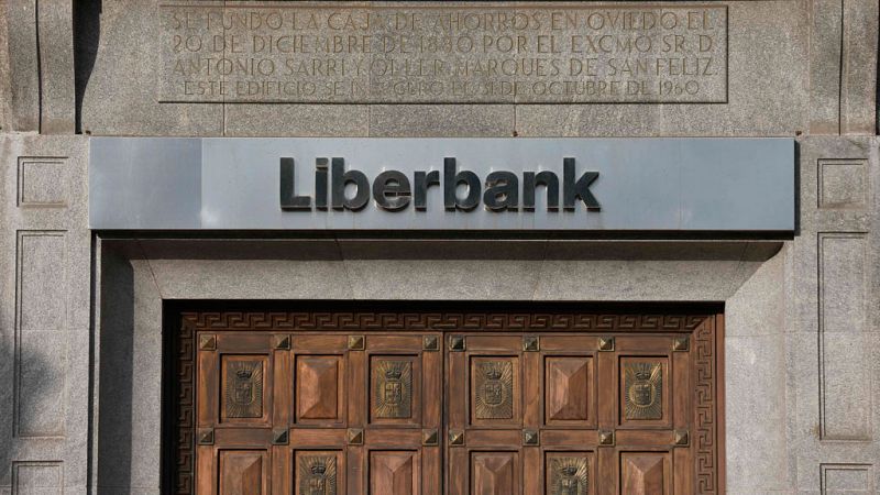 Liberbank cae más de un 12% en bolsa tras anunciar una ampliación de capital por 500 millones