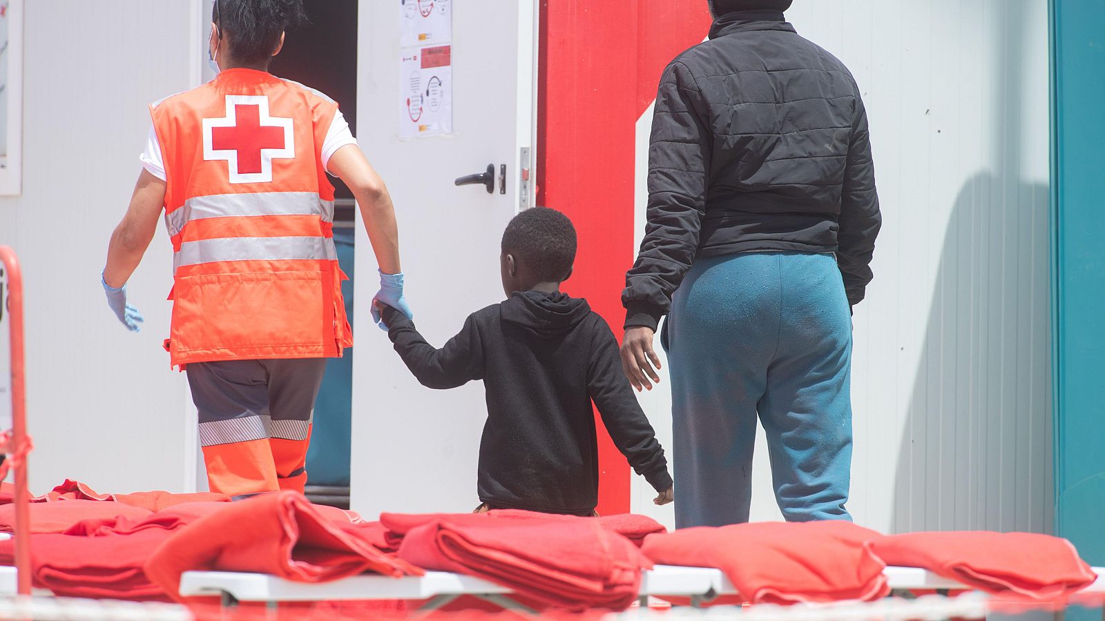 Canarias se confirma como principal ruta de entrada de migrantes a España | Ver