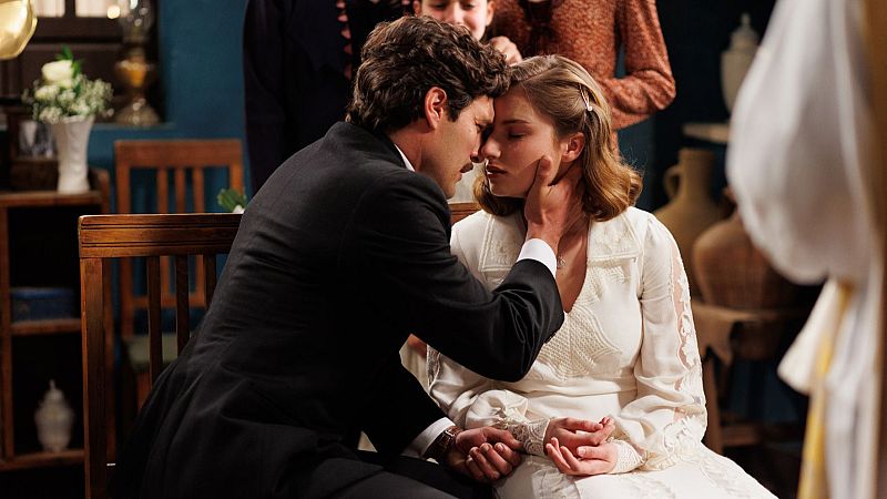 'La Moderna' celebra la boda de sus protagonistas: Matilde e Íñigo por fin se dan el 'Sí, quiero'