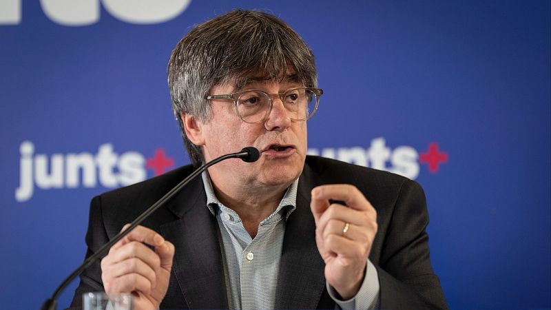 Puigdemont inicia los contactos para formar un Govern y dice no temer una repetición electoral: "Iremos hasta el final"