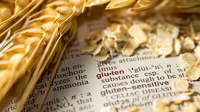 El gluten es una proteina presente en el trigo, en la cebada y en el centeno