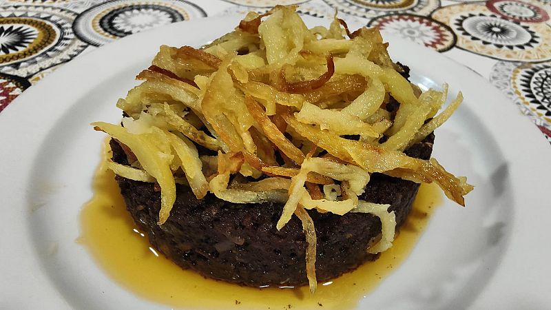 Receta de revuelto de morcilla y manzana, tradicin e innovacin en un mismo plato