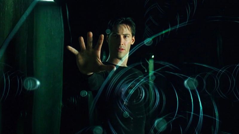 'La noche temática' recuerda la película 'Matrix' en el 25º aniversario de su estreno