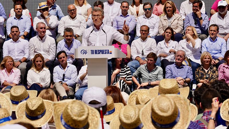 Feijóo acusa al Gobierno de "dividir" y de retroceder "en calidad democrática": "Sánchez es el pasado"
