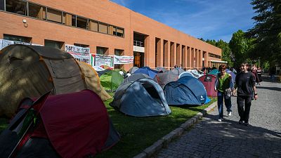 Estudiantes de la Complutense acampan en el campus de Ciudad Universitaria en Madrid