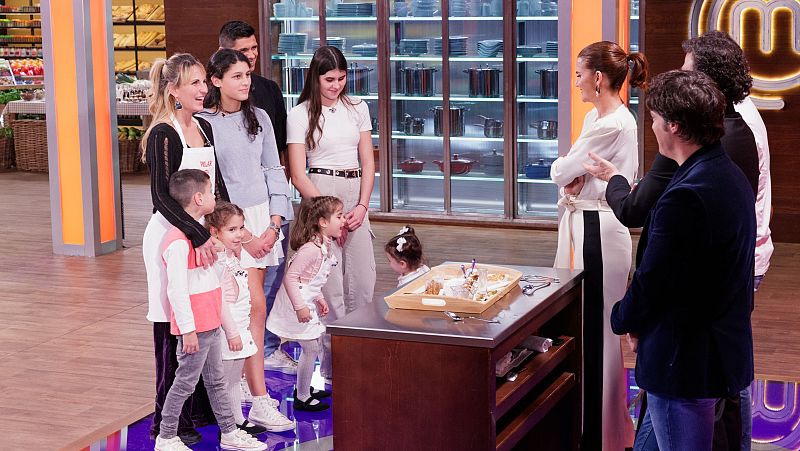 MasterChef 12 | Pilar se reencuentra con su familia y cocina con sus 6 hijos