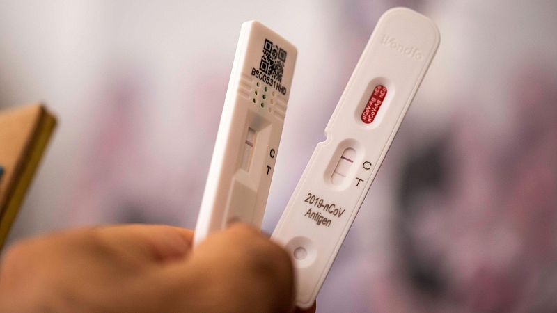 Los casos de COVID-19 se triplican en dos semanas en España, según datos del Instituto de  Salud Carlos III