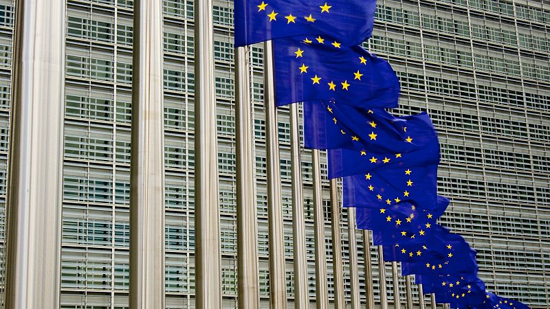 La Unión Europea aprueba definitivamente la ley de inteligencia artificial