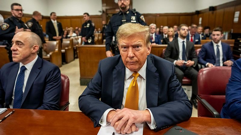 Trump decide no declarar como testigo en el juicio penal por el caso 'Stormy Daniels'