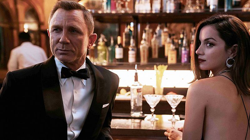 James Bond casado, jubilado y muerto: 'Sin tiempo para morir' rompe con la imagen que tenemos de 007