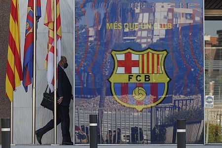 La UEFA abre una investigaci�n al FC Barcelona por el 'caso Negreira'