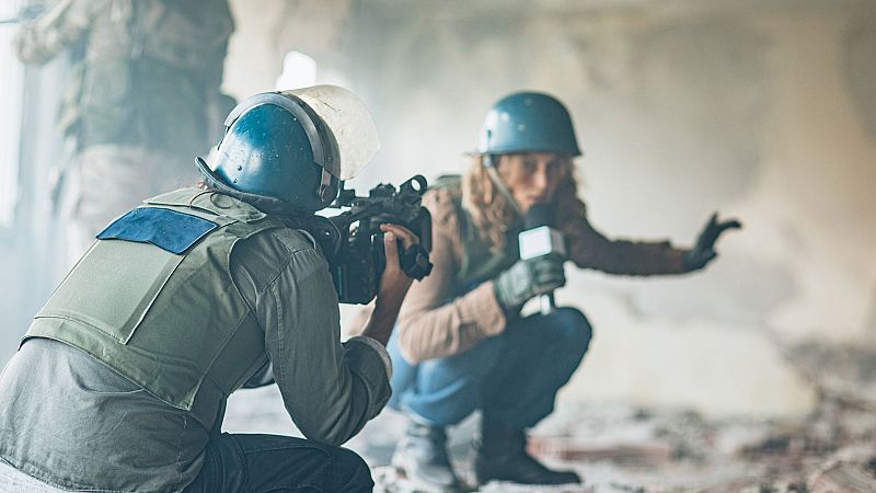 'Voces que no se rinden': periodistas refugiados intentan recuperar sus vidas en España