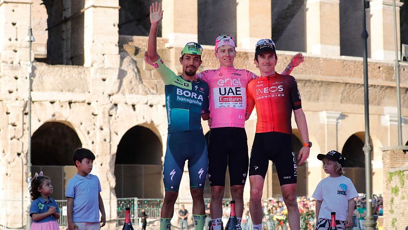 Tadej Pogacar conquista su primer trofeo 'senza fine' y Tim Merlier se lleva la victoria en la última etapa del Giro