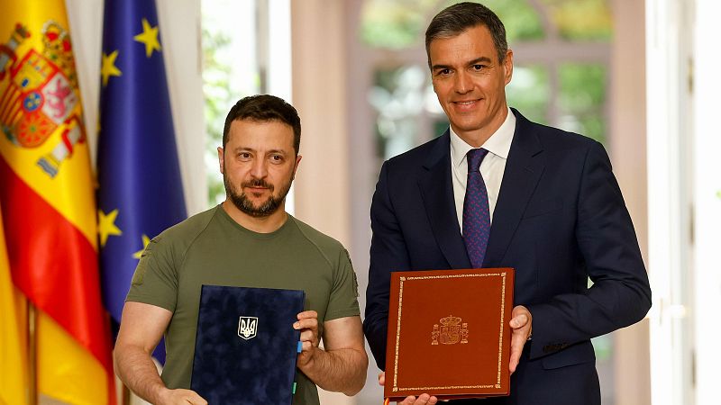 Sumar y Podemos critican la "opacidad" y la actitud "antidemocrática" del PSOE por el envío de armas a Ucrania