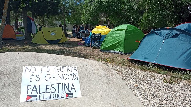 Las acampadas de los universitarios continúan al considerar que el reconocimiento de Palestina "no es suficiente"