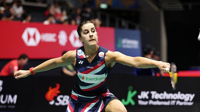 Carolina Marín cae ante la tailandesa Pornpawee Chochuwong en cuartos de final del Abierto de Singapur