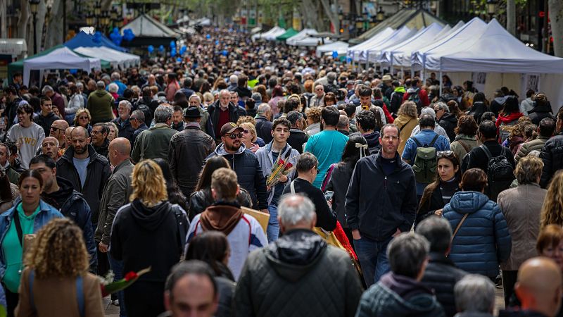 Barcelona creix un 2,6% el 2023 i arriba als 1,7 milions d'habitants gràcies al moviment migratori