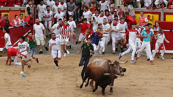 San Ferm�n 2024: los toros de La Palmosilla entran en la plaza de toros en el primer encierro de 2023