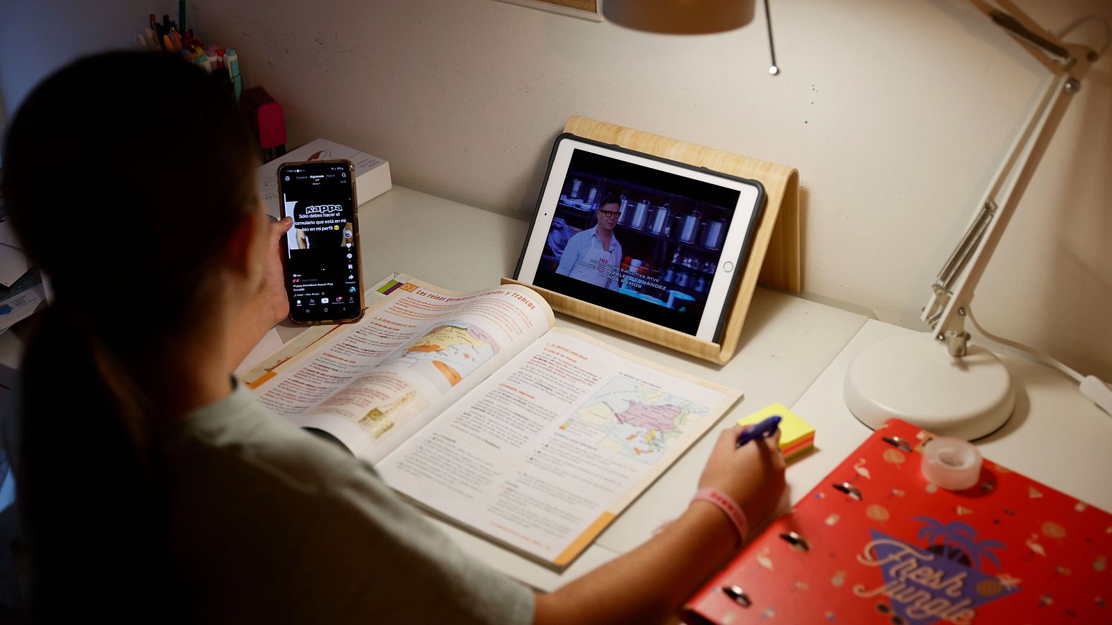 Ley de protección de menores: control parental en los móviles | Ver