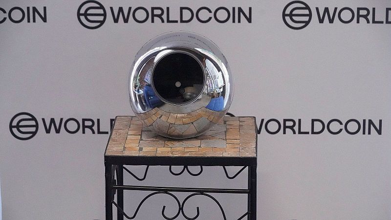 Worldcoin se compromete a paralizar su actividad en Espa�a tras la medida cautelar para que cesase de funcionar