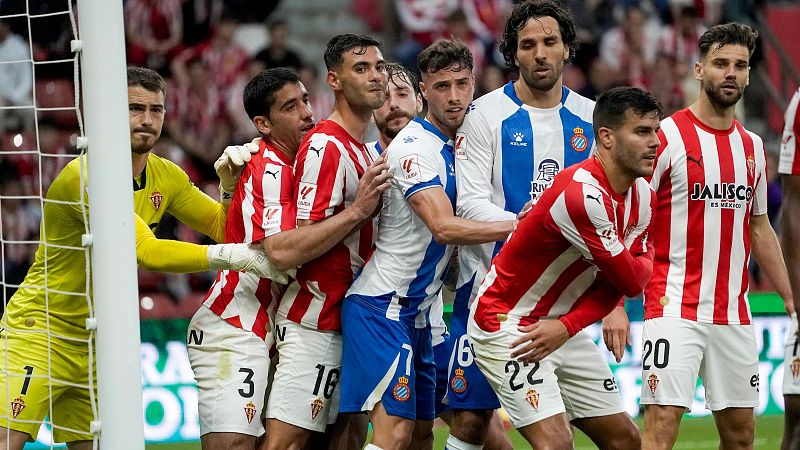 Un gol de Puado en el 88' da ventaja al Espanyol sobre el Sporting en su semifinal del playoff de ascenso
