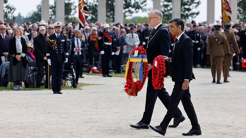 Sunak pide disculpas por el "error" de no asistir en Normandía al principal acto por el aniversario del Día D