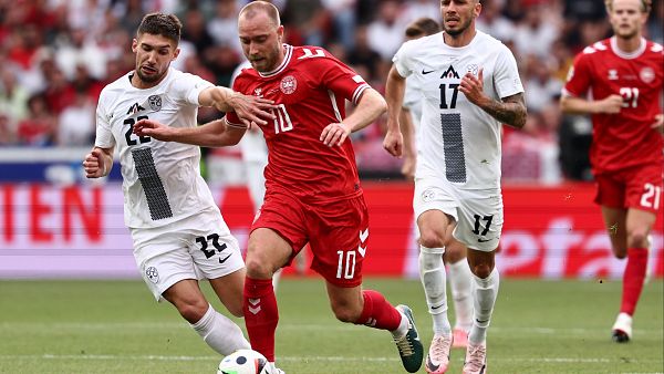 Eslovenia y Dinamarca, del Grupo C,  disputan su primer partido de la Eurocopa
