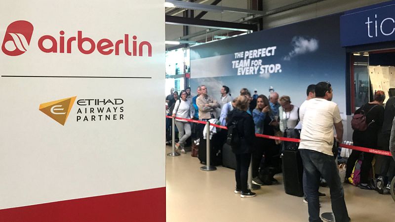 Las bajas de los pilotos de Air Berlín obligan a cancelar 67 vuelos