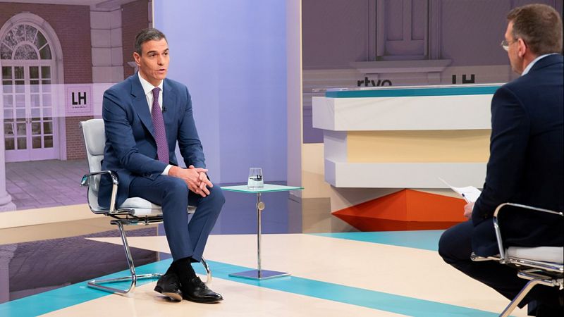 De la "máquina del fango con sede en Madrid" al Constitucional como juez de la ley de amnistía: los diez titulares de Sánchez en TVE