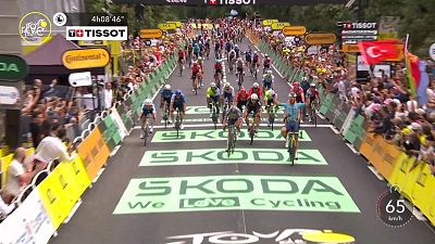 Mark Cavendish hace historia en Saint Vulbas al convertirse en el ciclista con victorias de etapa en el Tour de Francia