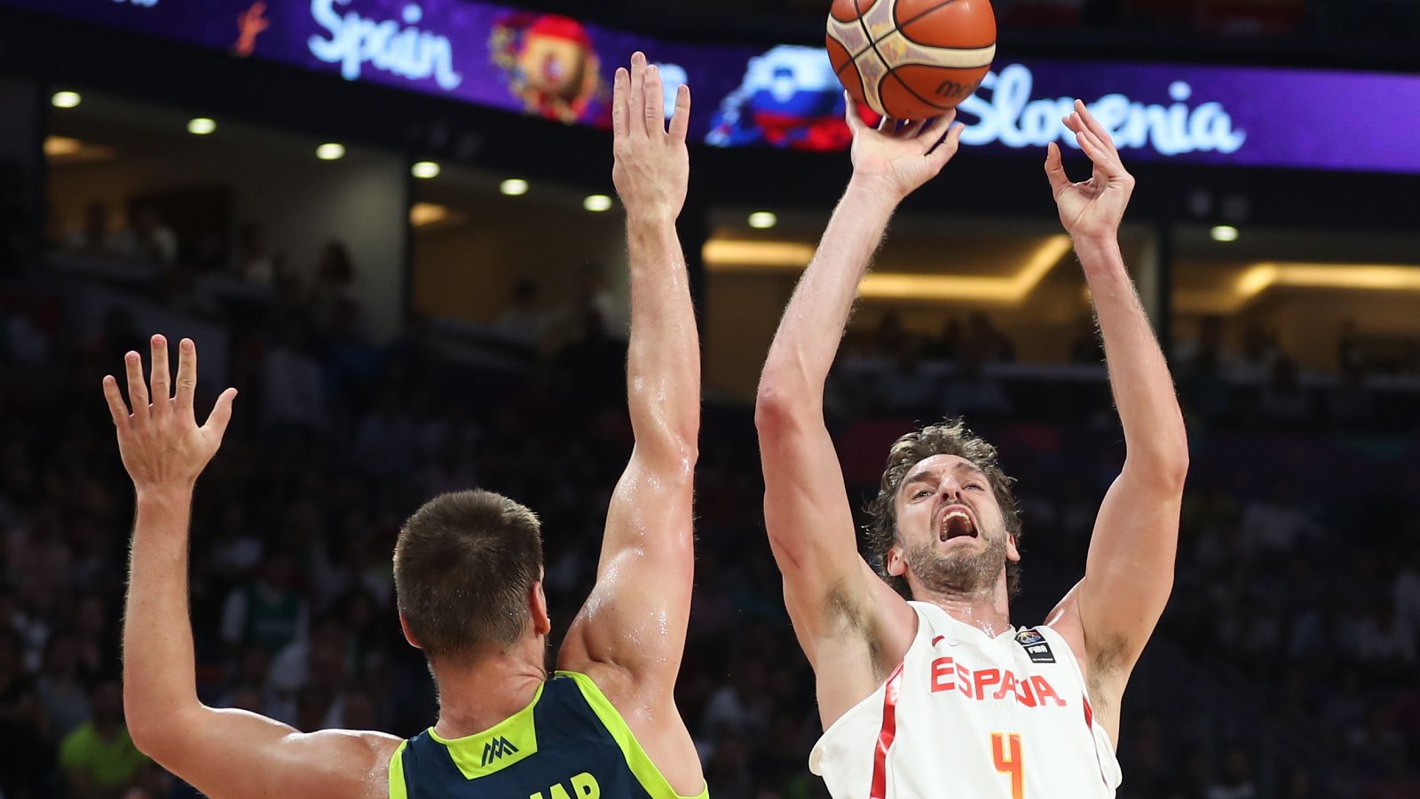 La pujante Eslovenia elimina a Espa�a y hace historia en el Eurobasket