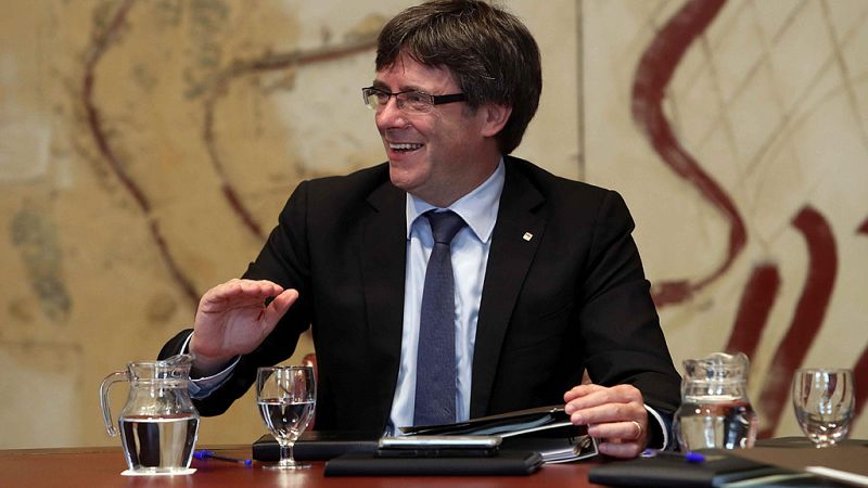 Puigdemont afirma que interrogar a los alcaldes es "una barbaridad" y asegura que el 1-O habrá votación