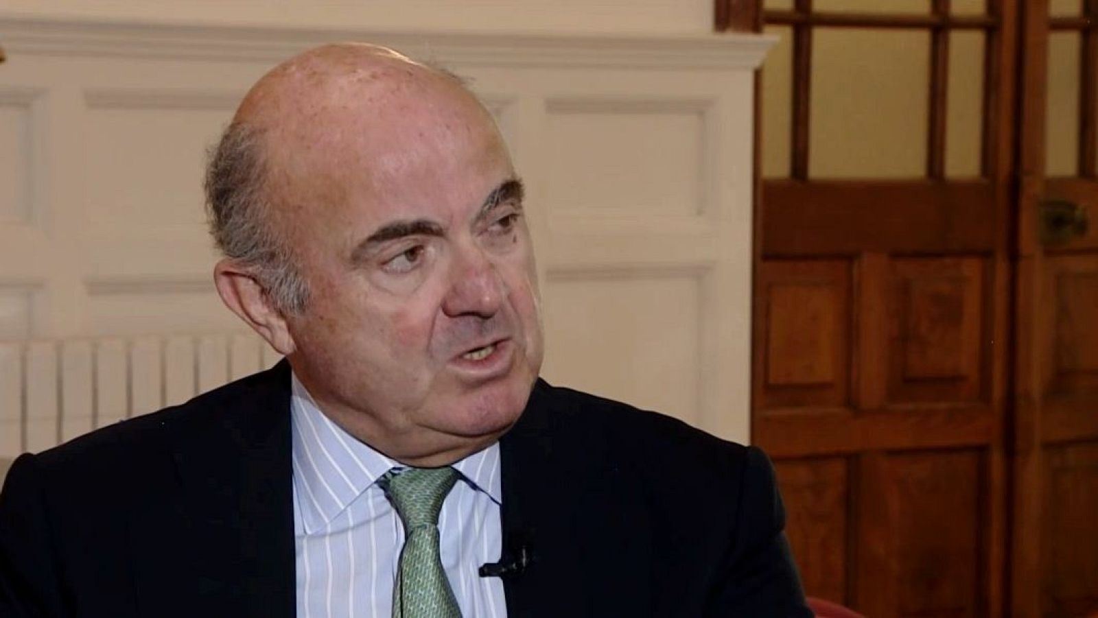 De Guindos apunta a septiembre y diciembre como las reuniones clave para bajar tipos - Informativo 24h | Ver