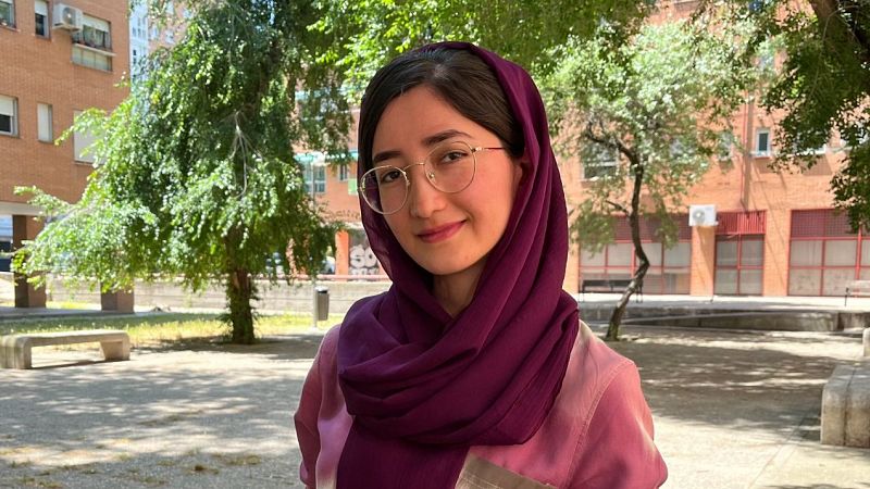 El viaje de Batol, una lucha por los derechos de las mujeres: "La vida no era posible para m" en Afganistn