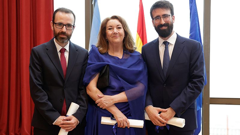 Los premios Salvador de Madariaga reconocen a los periodistas de RTVE Sylvia Fernández e Íñigo Picabea