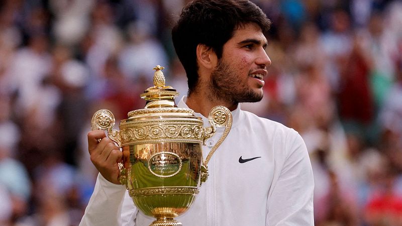 Alcaraz comenzará la defensa de su título de Wimbledon ante el estonio Lajal e irá por el lado de Sinner