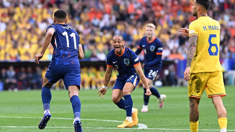 Países Bajos somete a Rumanía y vuelve a los cuartos de final de la Eurocopa dieciséis años después