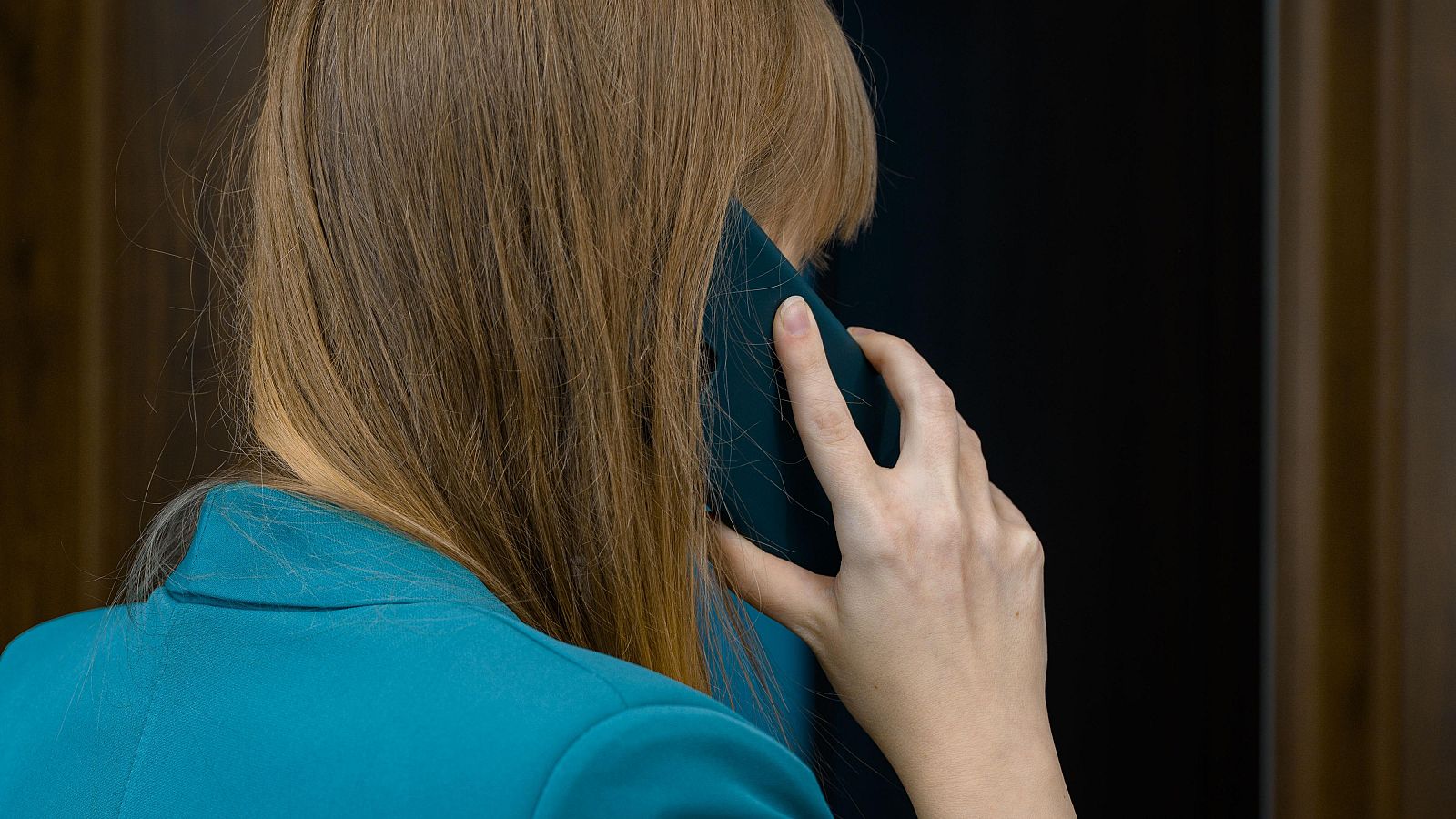 ¿Por qué seguimos recibiendo llamadas publicitarias si lo prohíbe la ley? | Ver