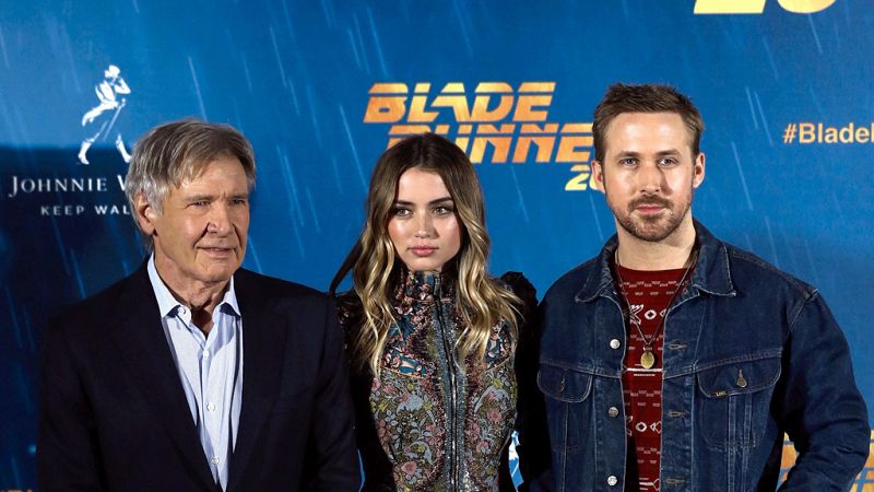 Ryan Gosling: "'Blade Runner 2049' es emotiva y gigantesca y había que lidiar a diario con esa presión"