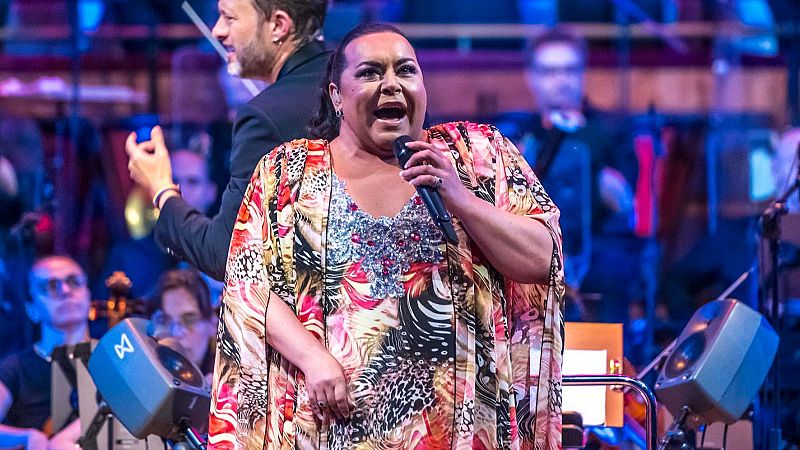 Falete versiona un temazo de Mónica Naranjo y emociona en 'Lo que soy'