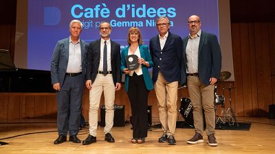 'Caf d'idees' guardonat amb el 'premi Serrat i Bonastre' de periodisme