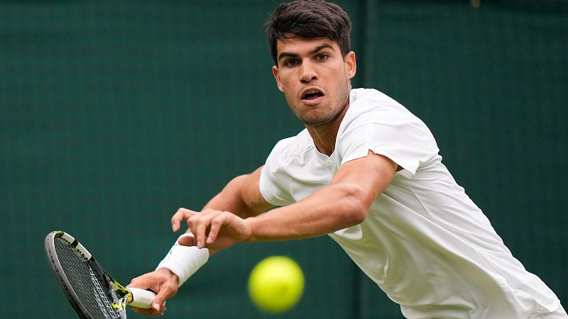 Alcaraz logra una cómoda victoria ante Vukic y recupera sensaciones en Wimbledon