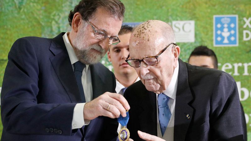 Rajoy pide a los dirigentes catalanes que reflexionen y vuelvan "a la legalidad"
