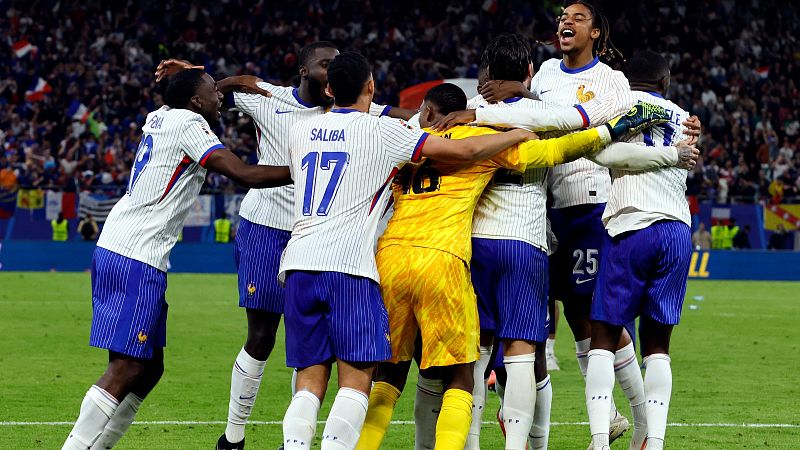 Francia apaga los bostezos en la tanda de penaltis y jugará las semifinales contra España