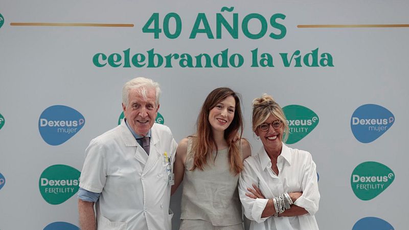 La primera bebé fecundada 'in vitro' cumple 40 años: hoy nacen así el 11% de los bebés