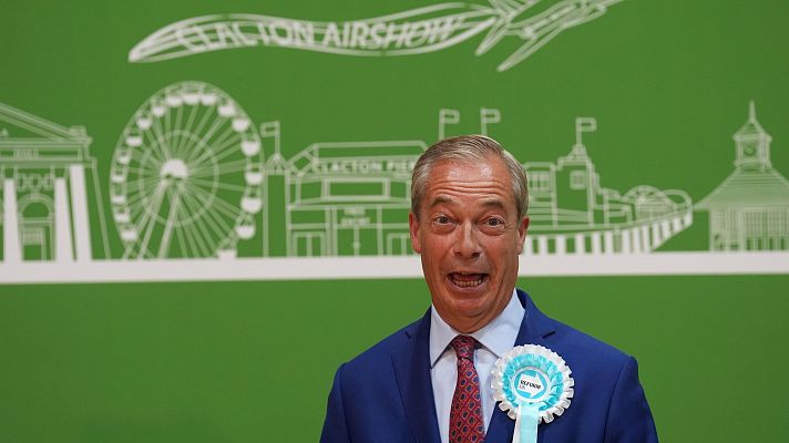 Nigel Farage durante un discurso tras ganar su asiento en la C�mara de los C�munes