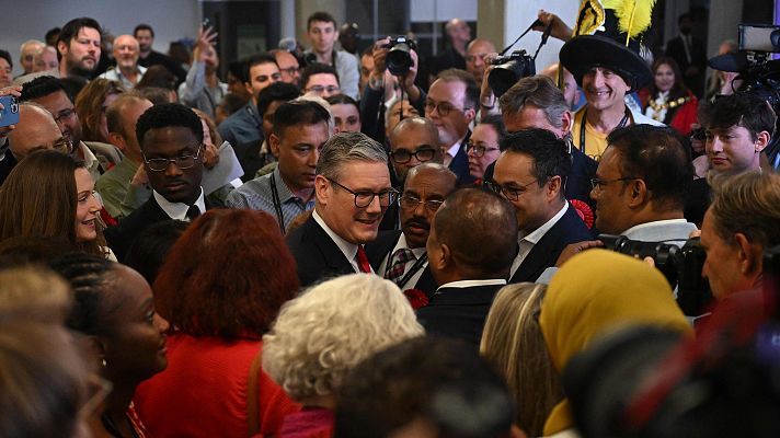 Starmer pone fin a 14 aos de gobiernos conservadores en Reino Unido