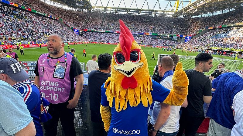 El 'Tour' de 'Mascoq' por Alemania: la Eurocopa, sin pagar y haciendo autostop