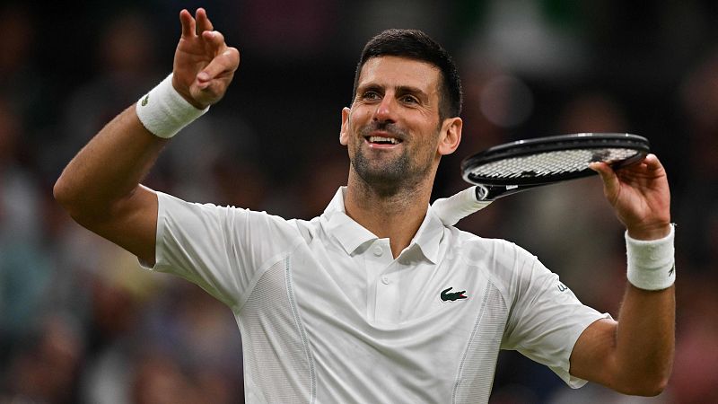 Djokovic supera a Rune y se planta en cuartos de final de Wimbledon