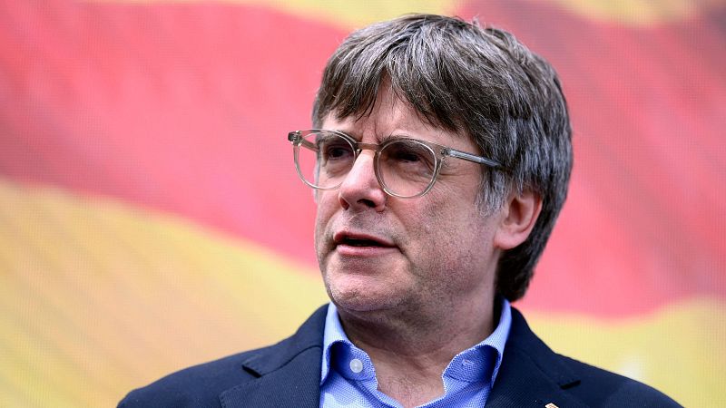 El juez rechaza amnistiar a Puigdemont por la supuesta trama rusa del 'procés' y le envía al Supremo